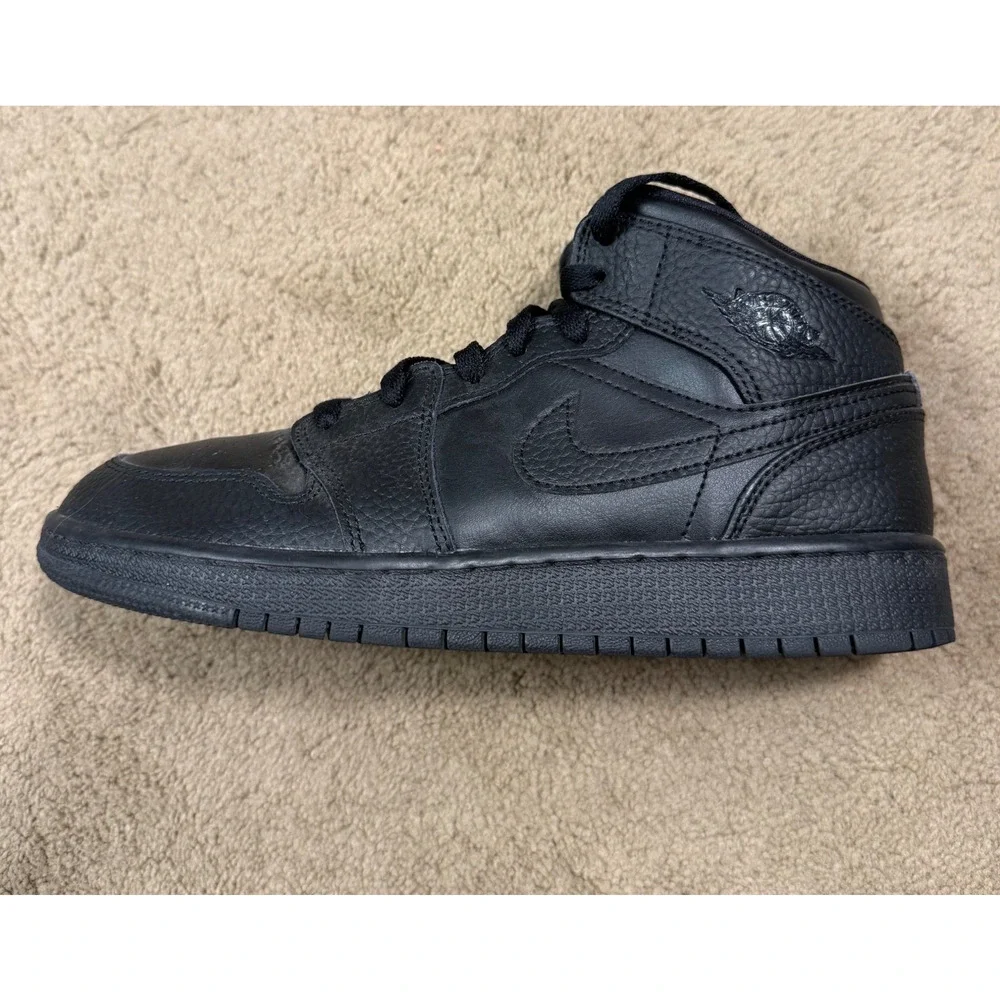 NIKE Air Jordan 1 Mid Triple Black Sneakers Size 6 Youth 6Y